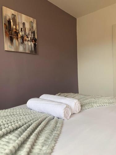 Ein Bett oder Betten in einem Zimmer der Unterkunft Eyre Square Lane