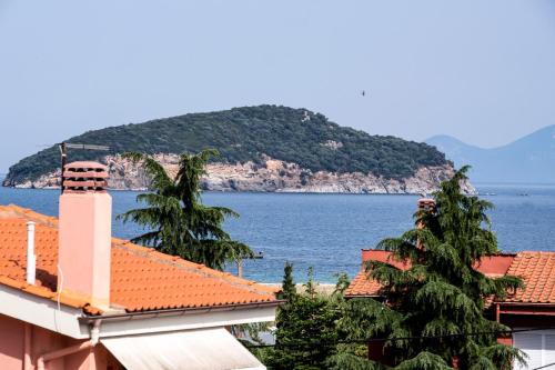 Gallery image of W1 Rooms in Kavala