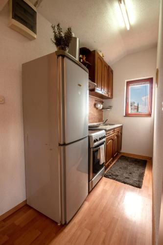 Virtuve vai virtuves zona naktsmītnē Casa Farmak