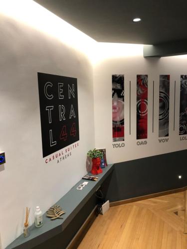 Foto da galeria de CentraL44 WoW CasuaL Suite-Ermou view em Atenas