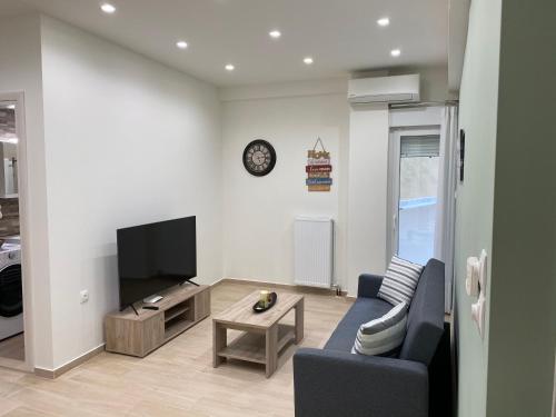 Great Alexander street, Larisa