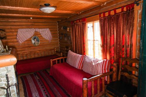 Χώρος καθιστικού στο Hotel Khatky Ruslany