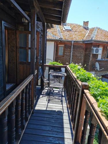 Balkoni atau teres di The Old House