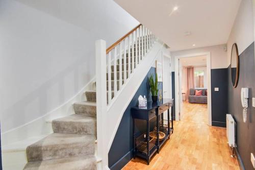 Stunning Edinburgh Townhouse // sleeps 8