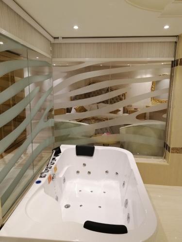 H (Hills) ApartHotel – Photos 2