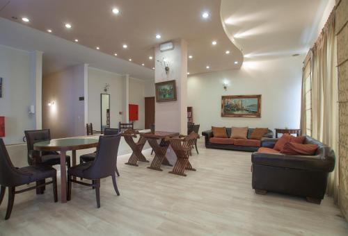 Golden Alexandros Hotel
