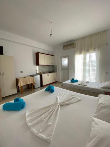 Katil atau katil-katil dalam bilik di Liel Apartments