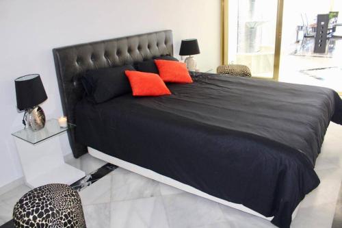 Puerto Banus Luxury Beachfront Apartment D