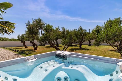 Villa Suker - Jacuzzi, Pool, Sauna