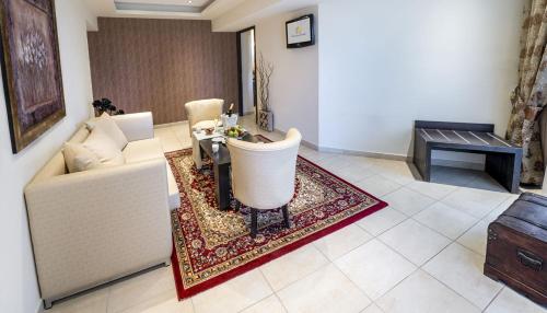 Gallery image of Amalias Hotel in Kourouta