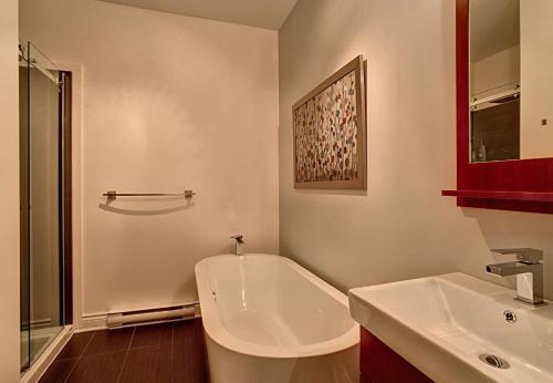 Koupelna v ubytování Le Champlain Condo-Hôtel