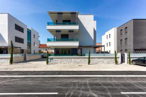 Lunula Residence