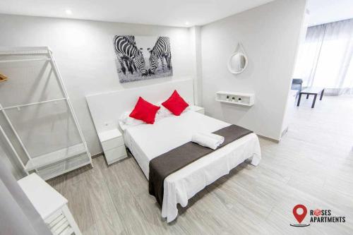 Roses Apartments Red Loft vista mar lateral