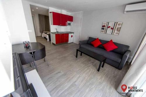 Roses Apartments Red Loft vista mar lateral