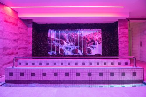 White Apartments & Spa – Photos 2