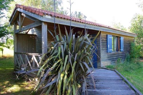 Gallery image of camping de la chagnée in Saint-Aubin-le-Cloud