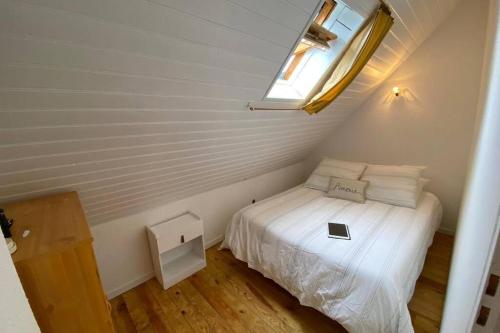 Cama o camas de una habitación en Appartement T3 Saint Lary-Soulan; Vielle-Aure
