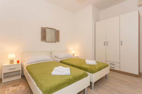 Comfortable modern studio with shaded patio