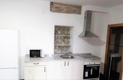 Dapur atau dapur kecil di COMPLEJO RURAL TORRES Y NAVAS