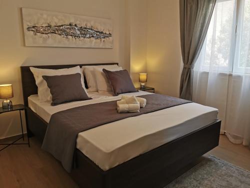 Lavender Rose Apartments