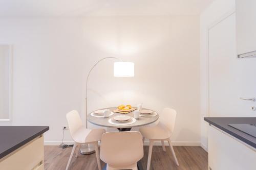 トレメッツォにあるEnchanted Como Lake - Tremezzo Apartments by Rent All Comoのギャラリーの写真