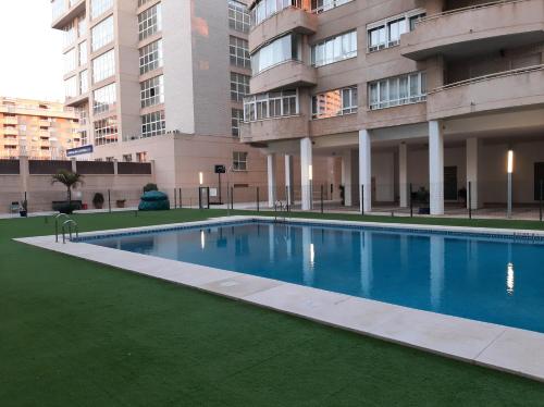 WintowinRentals Teatinos, Metro, Free Parking & Pool.