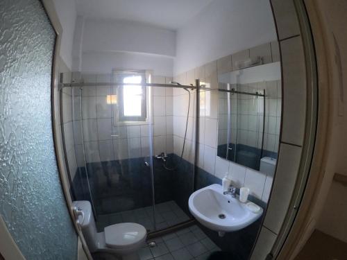 Imagen de la galería de Foti Rooms, en Himare