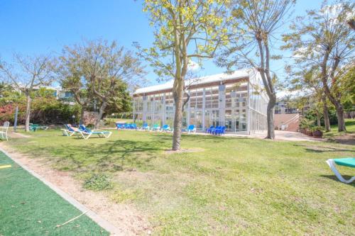 Bazén v ubytování Caesarea :In the front of the sea nebo v jeho okolí