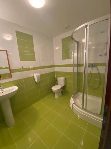 A bathroom at Konsky Dvor