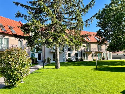 Gallery image of Fresh Garden Apartments in Siófok