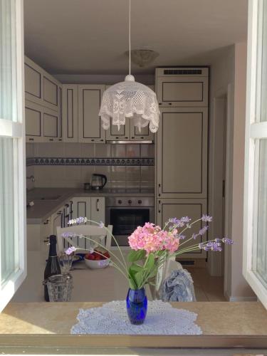 A kitchen or kitchenette at Casa Mattea