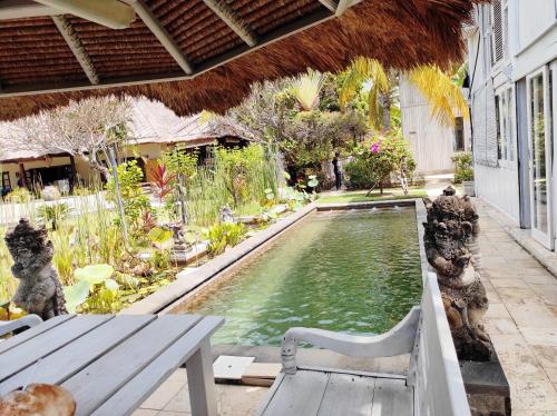 Kolam renang di atau dekat dengan Villa Lumbung