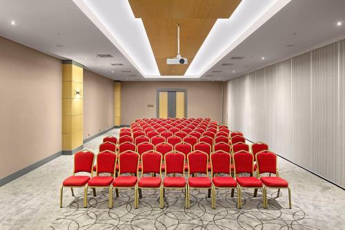 Kawasan bisnes dan/atau bilik persidangan di Ramada Plaza by Wyndham Eskisehir