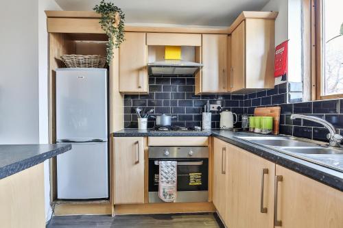 George House Off – Photos 3