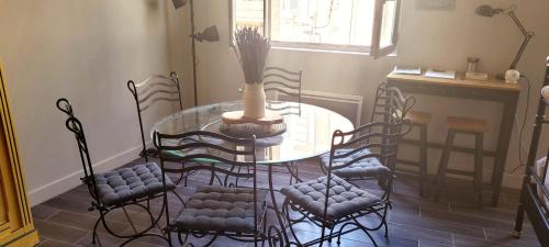 Photo de la galerie de l'établissement La Doucette Provencale Cozy Nest In Avignon, à Avignon