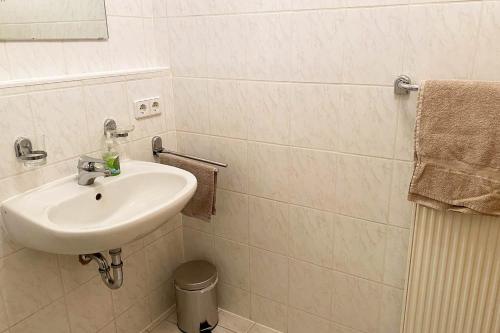 Koupelna v ubytování 1 Zimmer Apartment mit Balkon