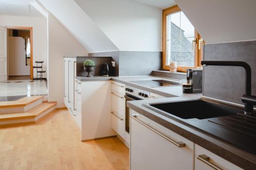 Kuchyňa alebo kuchynka v ubytovaní Villa Lieboch