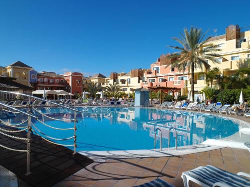 Apartahotel Granada Park (España Arona) - Booking.com