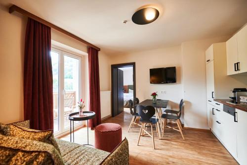 Χώρος καθιστικού στο EVI APARTMENTS via we rent