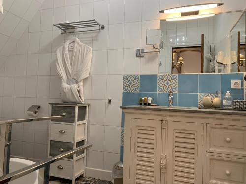 Koupelna v ubytování Le Noyer Résidence B&B