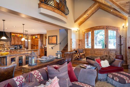 Gallery image of Luxury 4BD Located at Old Greenwood! in Truckee