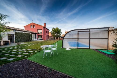Bazén v ubytovaní La Ren Lecrés Apartamento piscina jardin alebo v jeho blízkosti