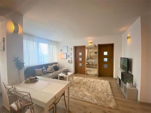Vicky - Clean, quiet, private flat centrum Warsaw., Varșovia, Polonia