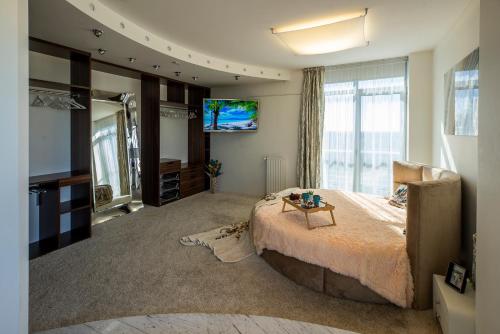 Gallery image of Skyhouse Riga Private Penthouse and SPA in Rīga