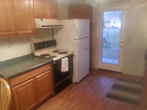Köök või kööginurk majutusasutuses Bryce Canyon Motel