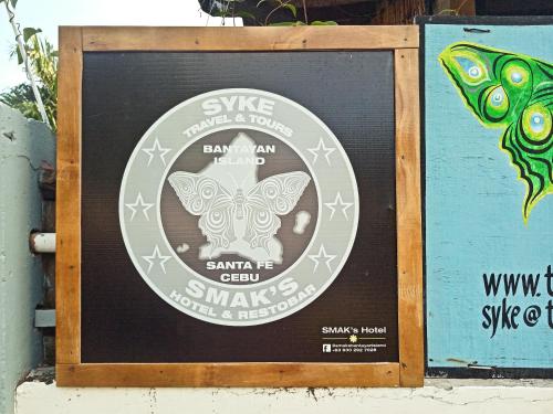 Sijil, anugerah, tanda atau dokumen lain yang dipamerkan di SMAK's Hotel