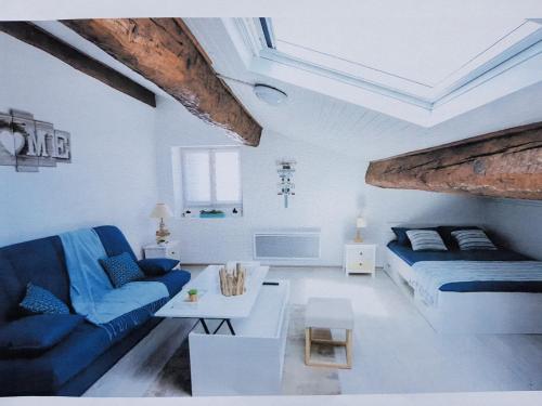 STUDIO 9 Classé 2 Etoiles