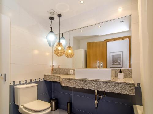 Koupelna v ubytování Sitges Spaces Terrace Apartment- 1 Bedroom, 1Bathroom, Huge Terrace
