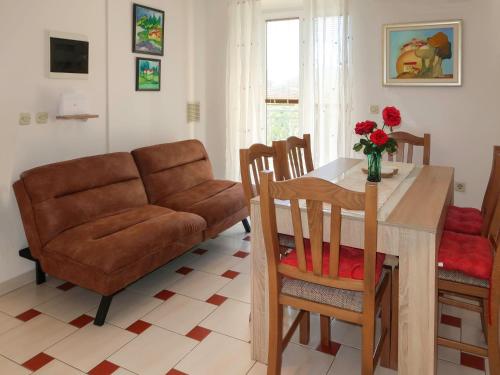 Apartment Marinella-2 by Interhome