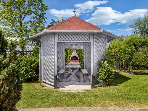 Vonkajšia záhrada v ubytovaní Studio Amarillo 2 by Interhome